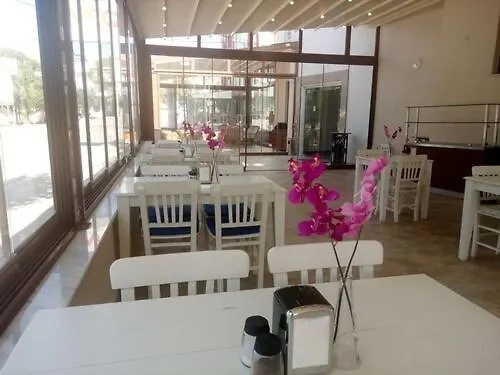 Hotel Mood 3*